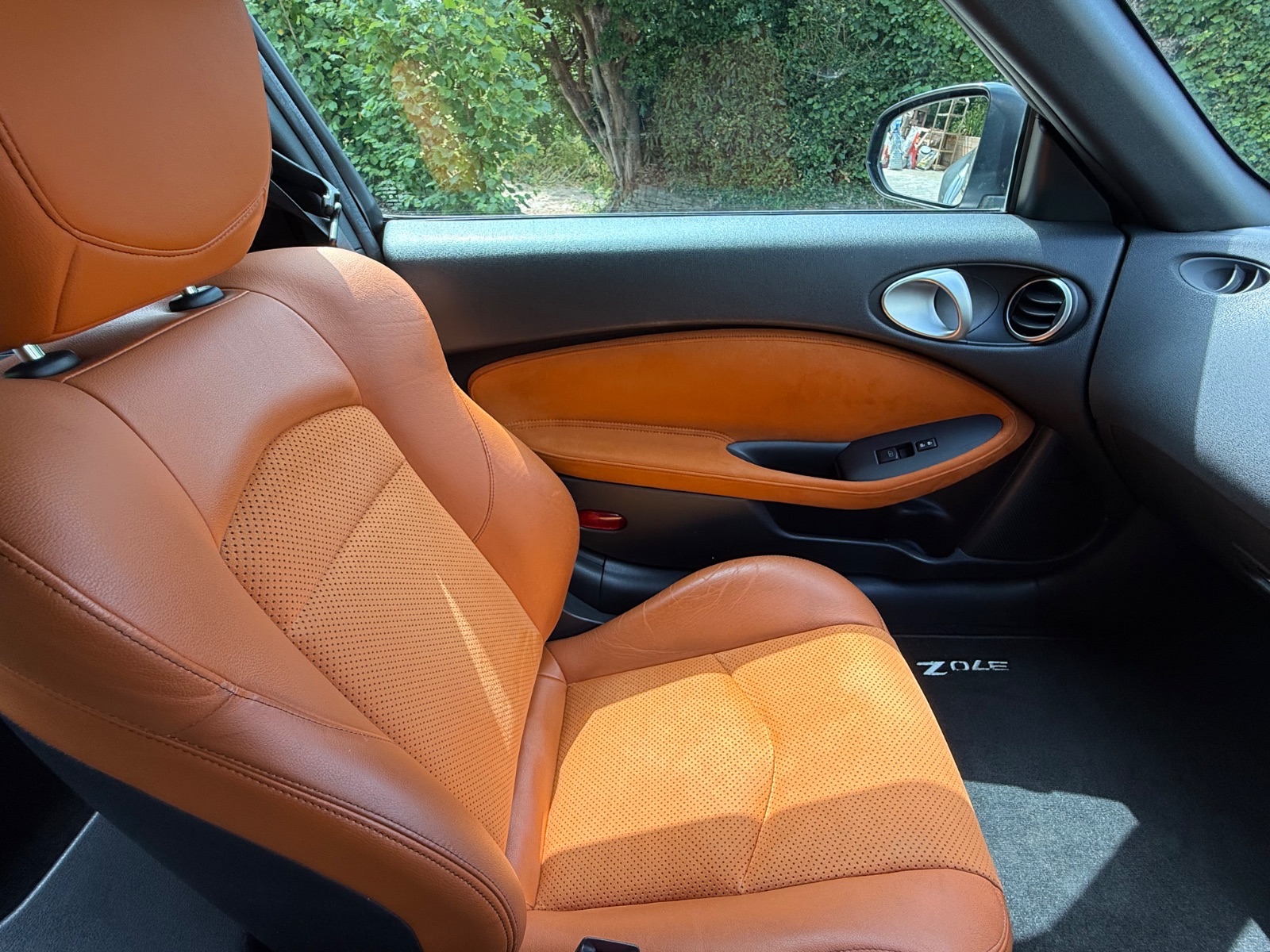 Car photo thumbnail