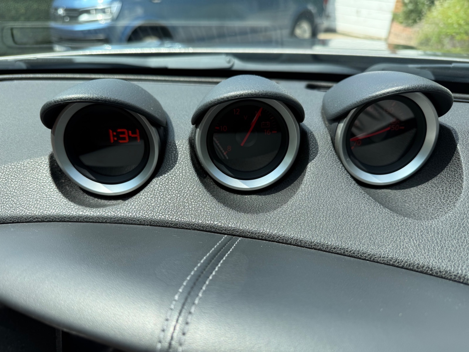 Car photo thumbnail
